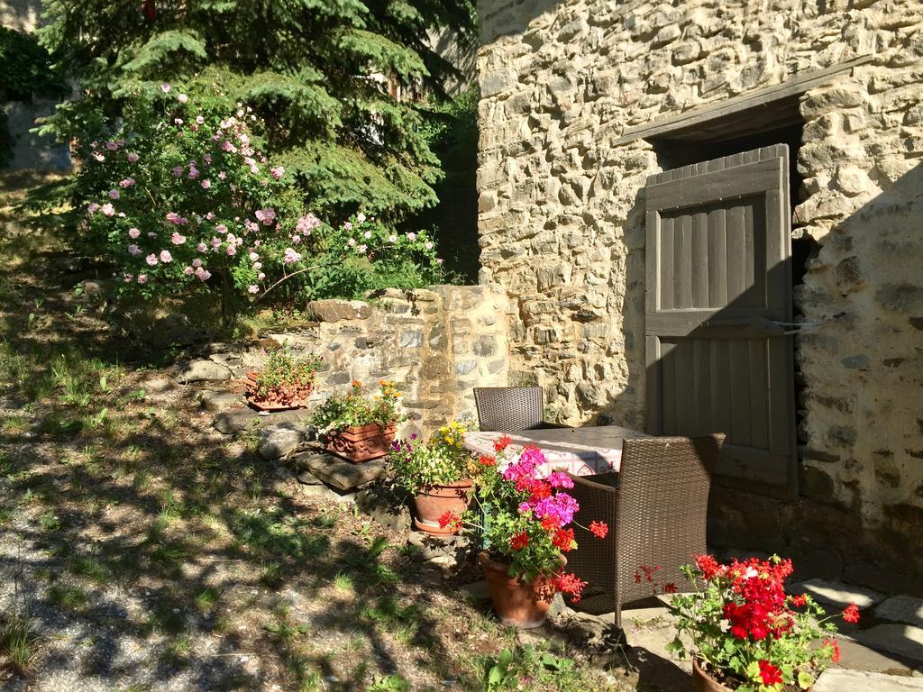 Les Means Bed & Breakfast Meolans-Revel Exterior photo